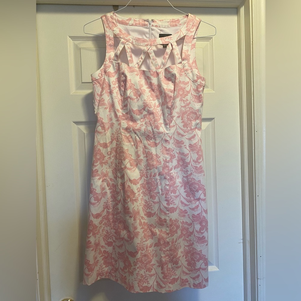 NWT Adriane Papell floral Spring summer dress w/windowpane opening over chest